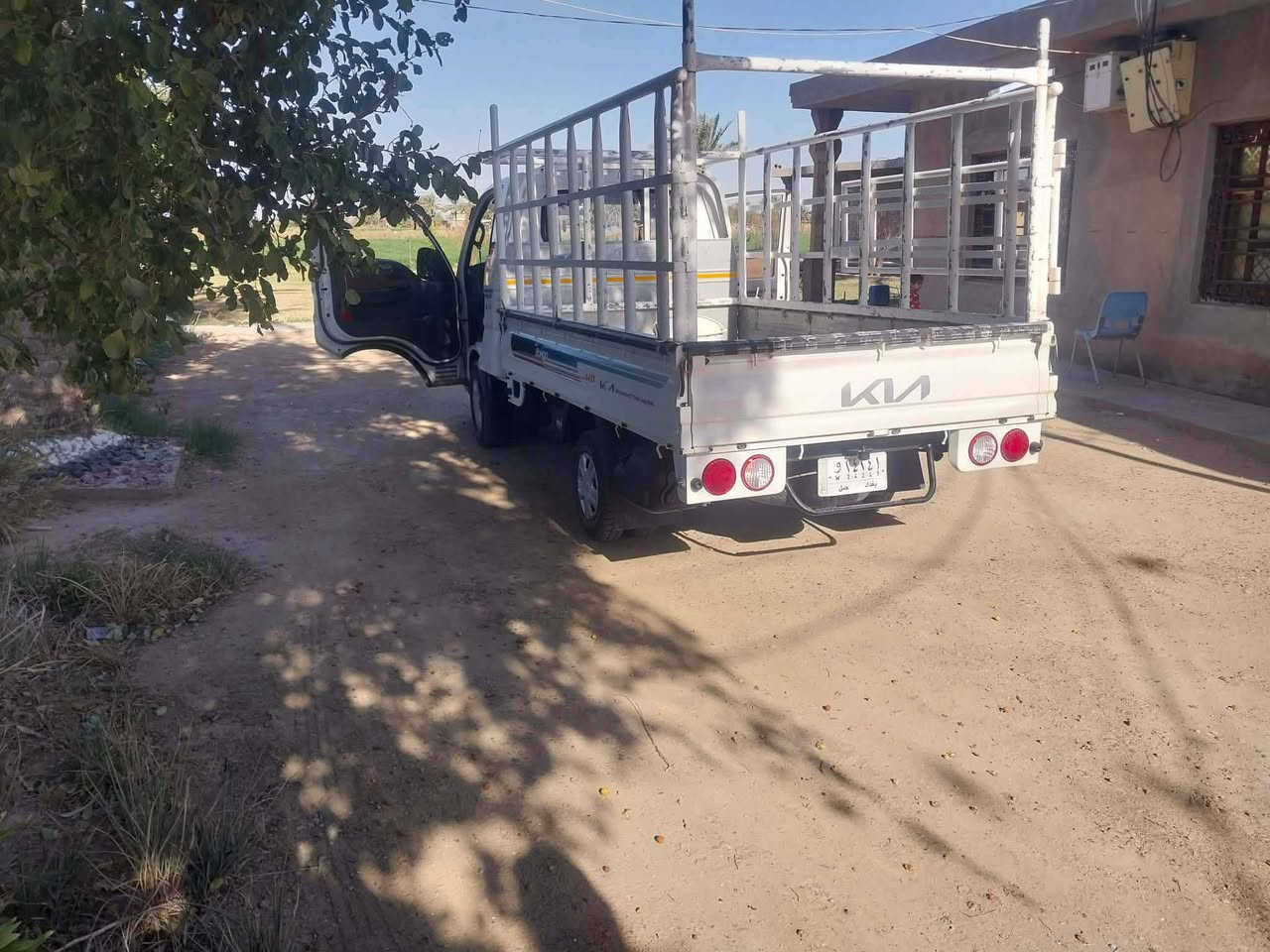 السلام عليكم
كيا 2023 
رقم بغداد تحويل مباشر 
السياره جاهزه من كلشي فقط شبر للباب بارد 
السعر 145 وبيها مجال بسيط
العنوان بغداد اليوسفيه 
رقم الهاتف/‏‪***********‬‏
