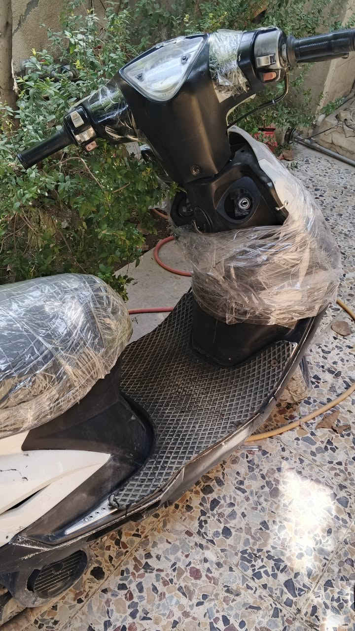 سلام عليكم  جمعه مباركه..  دراجه ثعلب 🦊 دراجه حلوه  مال  مشي  صرنصه رياض  كليش حلوه  ..  تراجه  تعبان  عليه  كلي  بيه  ضمان حقيقي  وراق  منفيس  حاويه  ..  يعني  كبل تروح  ترقم  ..  دراجه  ضمان  محركه  .  نضافه 90/85
بس دراجه  حلوه  ..  الي يريد شتريد  هاذه رقم الهاتف ***********/
سعره 550وبيه  مجال  شباب  بل خدمه
