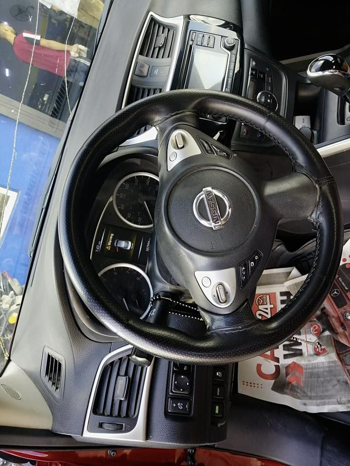 السلام عليكم 
نيسان سنترا ٢٠١٨
فئة SV
ماشية ١٨٧
حادثها  تبديل بابين (الجهة اليمين)
السيارة كلش نظيفة
حجم المحرك ١٨٠٠
محرك  ٤ سلندر 
گير cvt 
سيارة اقتصادية وابد مو متعبة وباقي التفاصيل موضحة بالصور تحويل مباشر ثاني يوم  
 للاستفسار واتساب: 
***********
