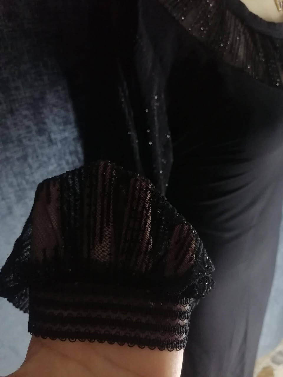 سلام عليكم حبايب هاذا شغلي بل حريه ثالثه 
طلب الزبونه 🖤
خياطه نسائيه 
دشاديش نسائيه _سوت_ دشاديش اطفال 
للحجز و الستفسار تواصل ع خاص
السعر حسب الموديل
يوجود خدمه توصيل 🚖


**إذا كنت صاحب هذا الإعلان وتريد حذفه لأي سبب، رجاءا أرسل رسالة إلى الدعم الفني**