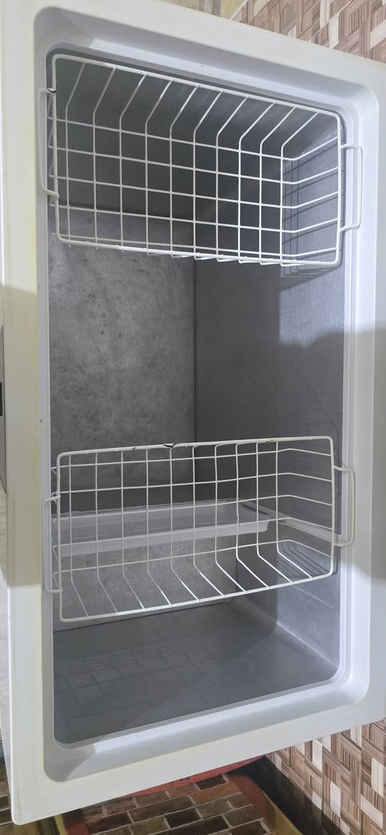 للبيع//
السعر 300 وبي مجال (***********)
