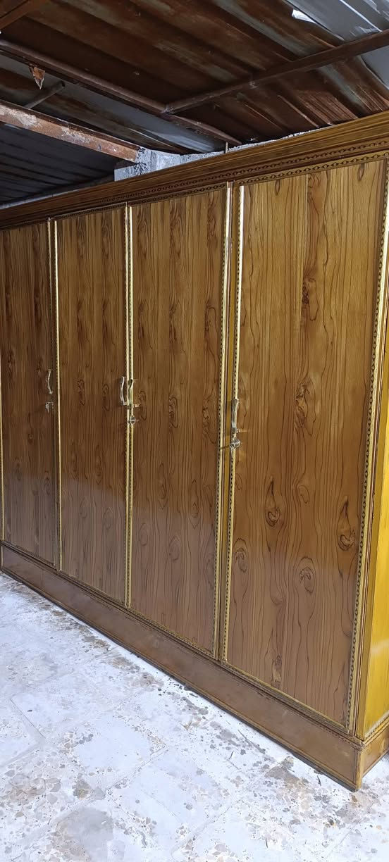 كنتور ابو 4 تسكام درجه والئ ونضيف للبيع السعر ب 230 المكان الشاميه وهذا رقمي ***********
