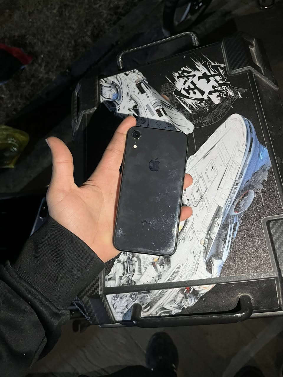 اكس ار
بلادي 
بطارية 80 
ذ128 
نظيف 
سعر 220 
وبي مجال 
***********
