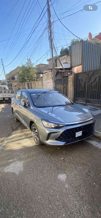 سلام  عليكم متوفر خط فقط مسائي سيارة حديثة 07731236203