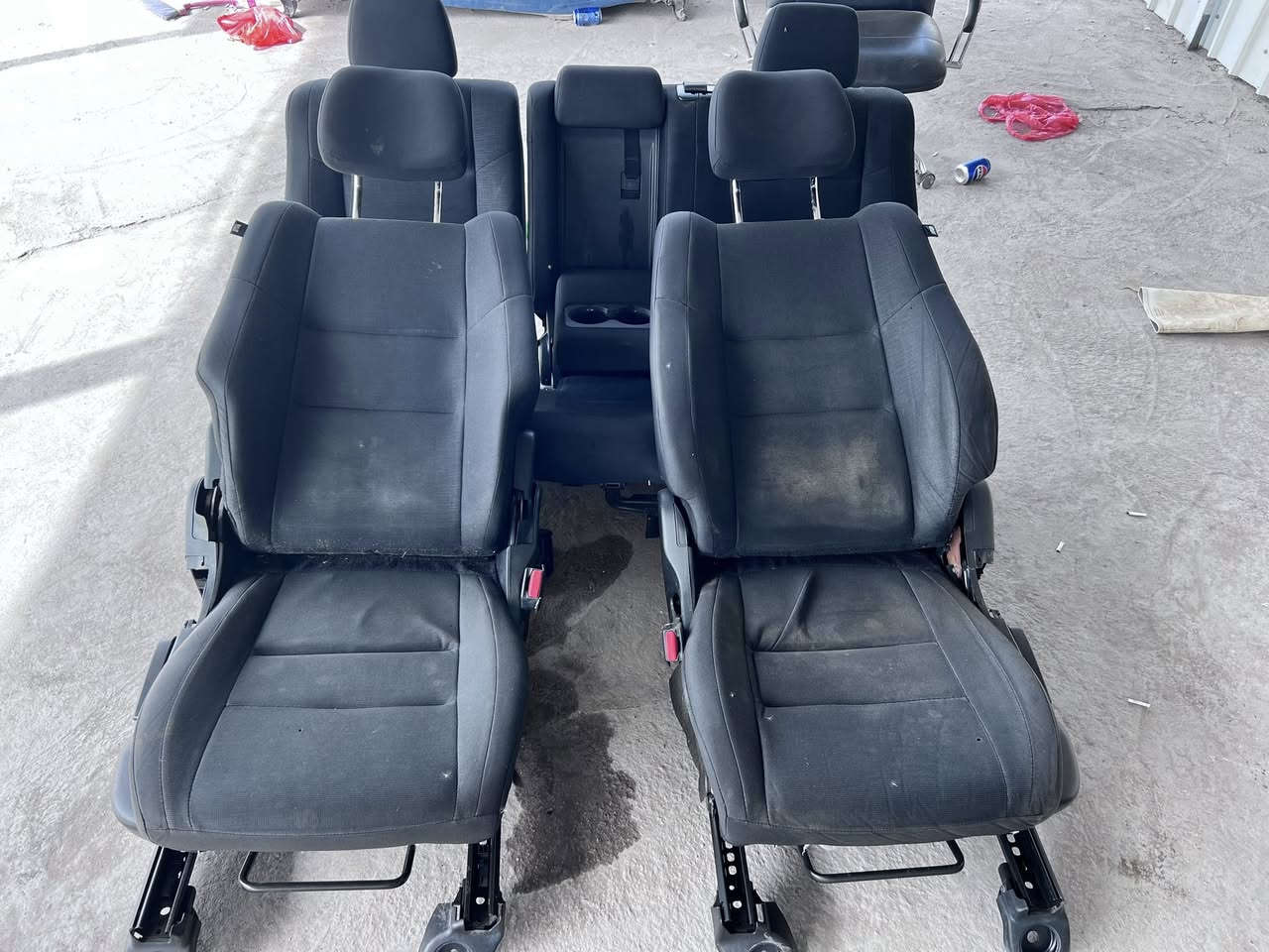 للبيع كشنات جيب لريدو جدد مخمل السعر 250 مكاني بابل رقمي ***********
