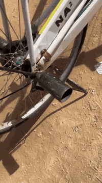 سلام عليكم بيسكل للبيع او مراوس سانتوس فقط 
شركه AN2
مديل 2020 رنك كدام مبدل  بس اما رنك وره مامبدل
بايسكل نضيف كلش نضافته 96%100
باله مو تجاري 
مداكره موجودات كلشي كامل بايسكل قبل سنه من زلته حاويه مجمبزه كفاله بس رنك كدام مبدل بعد كلشي مابي رنك وره ما مبدل 

حجم 26
سعر 120 وبي مجال لطيبن
رقم ***********
عنوان ابو خصيب محيله
