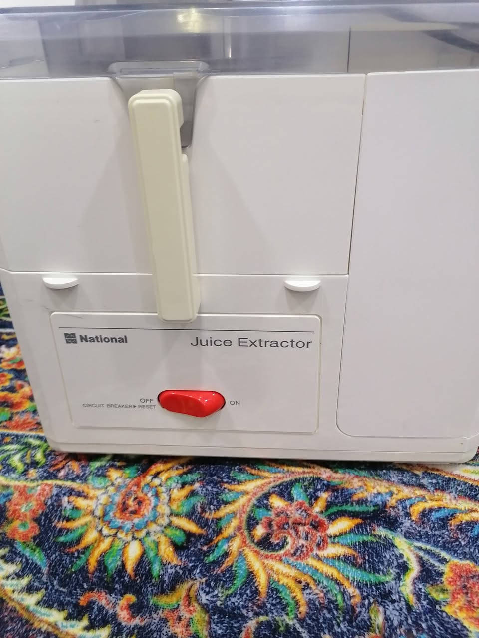 عصاره جزر. ناشنال ياباني  مستخدم. نضافه عاليه


**إذا كنت صاحب هذا الإعلان وتريد حذفه لأي سبب، رجاءا أرسل رسالة إلى الدعم الفني**