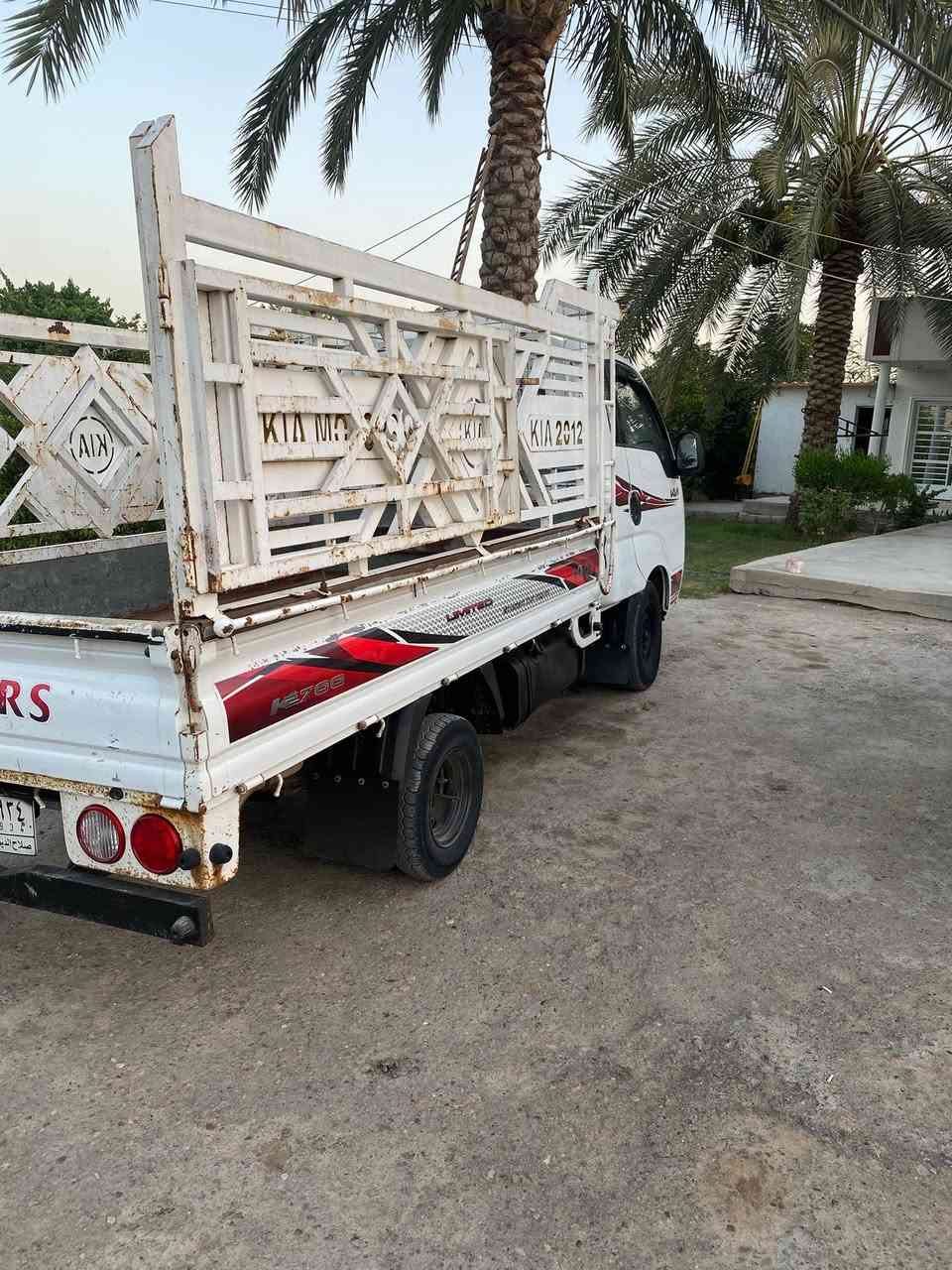 بنكو 2012 صبغ الباب الايمن والدوسات فقط كفاله الباقي
تبريد ثلج سياره جاهزه تجي تفحص وشوف تعبان عليها
تحويل مباشر السعر 95$ مكان السياره بغداد المشاهدة

‭***********‬

