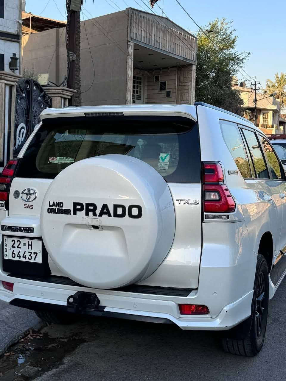 السلام عليكم
تويوتا برادو ابيض TXs مدنايت SAS 2021 رقم اربيل بأسمي
محرك حجم V6 4000
كير ومحرك مكفول
ماشية 78 الف كيلو 
سلايت بصمة وتشغيل عن بعد 
شاشة اندرويد GPS وكامرة
حساس وهوك خلفي 
مانع انزلاق ومانع انحدار ونظام الامان
كشنات جلد والامامي كهرباء عدد 2
دبل تانكي شاحن واير ليس مري شفط 
ويل كب اسود حجم 18 
بيها رصعة بالجاملغ الامامي ومسحوبه 
وبيها كم رصعة بالبنيد والقمارة مال حالوب
مكان السيارة بغداد

اكتب تم بالتعليقات يجيك السعر بالخاص

للاستفسار/ ***********
