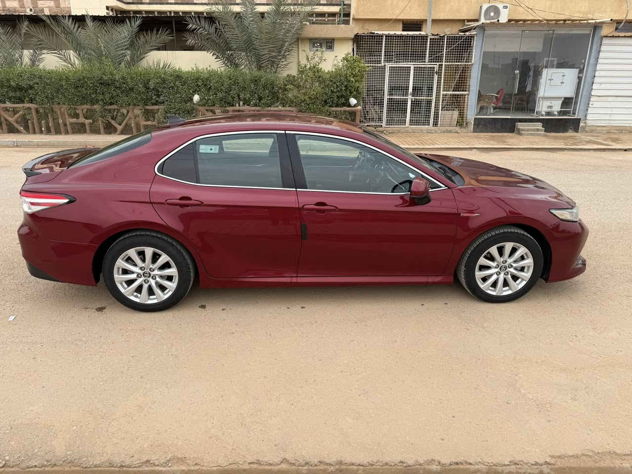 السلام عليكم كامري 2018 لون ماروني ضرر دعاميه اماميه فقط صور الضرر والسونار مرفق بلمنشور السياره جديده جدا ماشيه 100 الف ميل رادار حجر كله موجود السعر 175 وبيها مجال مكان السياره ديالى المقداديه ***********
