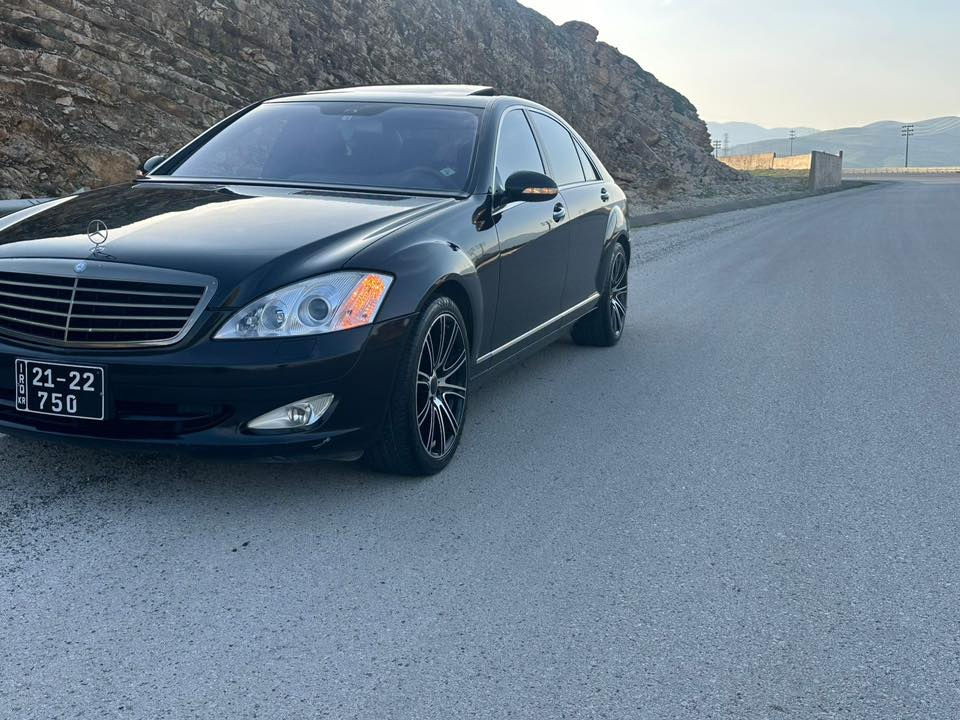 Sclass550   2008
به‌ناوی خوای گه‌وره‌ ئه‌م گوڵه‌ بۆ فرۆشتن  لۆك و پاكه‌تی
ده رگا شه‌فت
سڵاید
سه‌لاجه‌
٥په‌رده‌
مه‌ركه‌زی
ڕادار
كوشن سارد و گه‌رم 
فول مواسه‌فات 
بۆیاخی ئێره‌ی نیه‌ سه‌یاره‌كه‌ تا دڵ حه‌زكات جوانه‌ 
كۆدی بۆ كراوه‌ 
120000KM ڕۆشتوه‌
تایه‌ی تازه‌ 
كامل سێرفزی تازه‌ بۆ  كراوه هه‌موو گیانی به‌شه‌رت مه‌كینه‌ی برخوی لێ با نه‌دراوه‌ 
ئه‌گه‌ر موشته‌ری نیت سه‌رمان مه‌شێنه‌ 
٩٥ گه‌ڵا و مه‌عامه‌له‌ 

***********

واتس ئه‌پ و ڤایبه‌ری له‌سه‌ره‌ له‌خزمه‌تانداین
