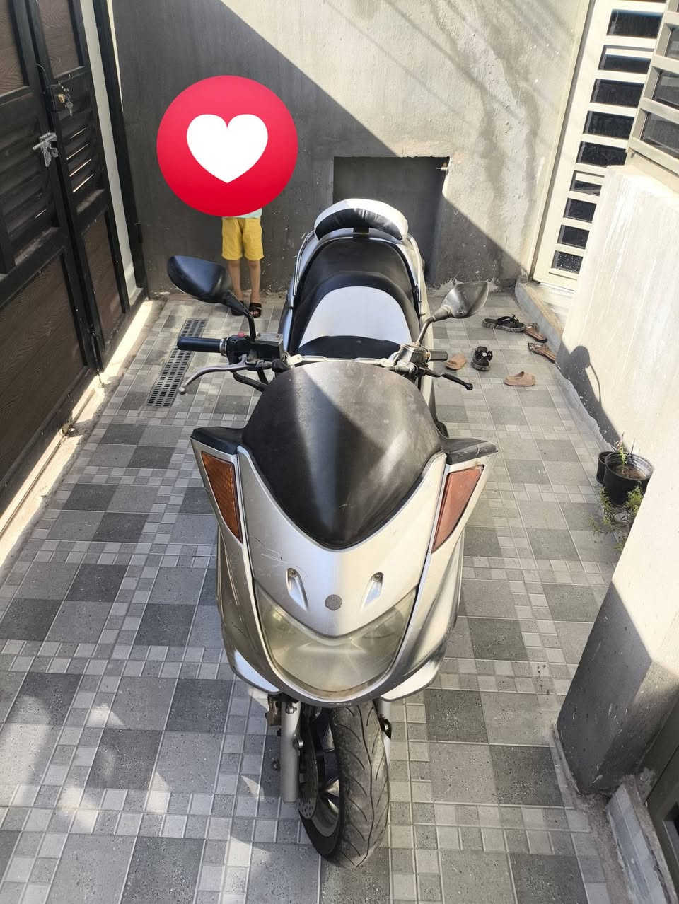 بسبب الوعود الكاذبة إعادة نشر دراجه ماجسته موديل 2002منفيسه موجود 
دراجه كامله من كلشي ما تصرف عليه خلاص عنوان بغداد المدائن 
***********
سعرها 400 وبيه مجال حك الجيه
