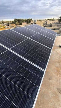 منظومة شمسية • ألواح 600 واط • بطارية 7.25 كيلوواط