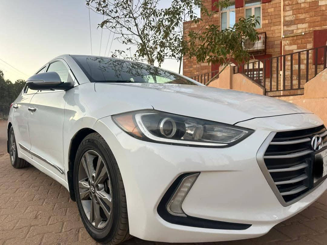 النترا 17 امريكي حادثها جاملغ يسره. مستعجله ع البيع
ب 105
***********
