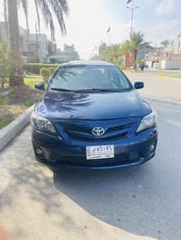 للبيع كورلا S2013 السيارة فول مواصفات گير محرگ تبريد كفالة السيارة حاد...