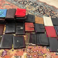 محافظ • جلد طبيعي