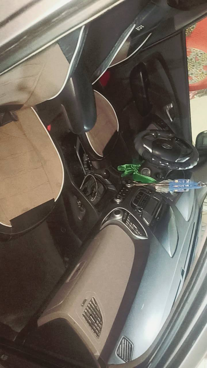 السلام عليكم سياره للبيع توسان باسمي خليجي موديل 12 مكفوله ضربه ما بيها سياره جاهزه كير محرك مكفول كفاله عامه رقمها بغداد السعر 131 وبيها مجال مكانه السماوه اتصل ***********
