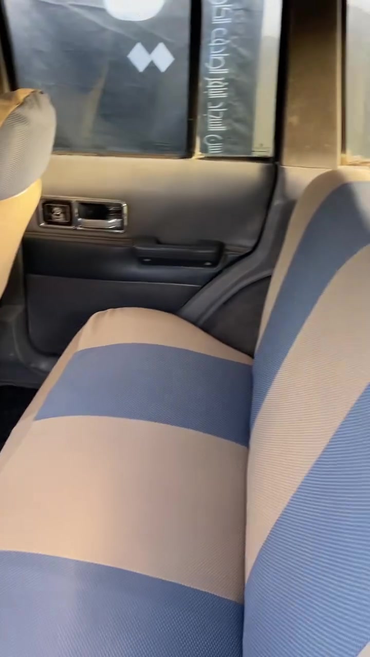 السلام عليكم
سيارة جيب شيروكي 
محوره مكينه بطه 2500جديده
السياره عوزها ترتيبات بسيطه
دواخلها نضيفه
السياره تحويل
مكاني واسط الكوت  
رقمي ***********
