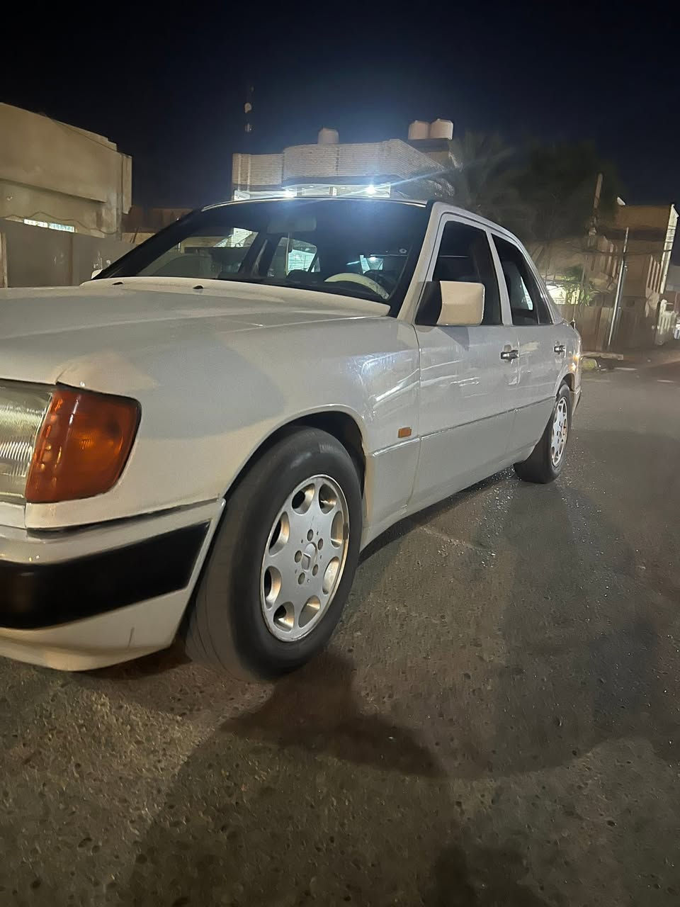 السلام عليكم مرخصت ادمان مارسداس دب مديل 91 حجم 300 سياره محوره مكينه فيفتي  تبرد شغال حداديه تخبل سياره حلوه بدون خياس قوعد دبل بلاء   ما بيه ضربه  السعره 65 وبيه مجال بصيط  رقمه كربلاء نكليزي سنويه 29 مداور فوري   صاحبه شرعي بكربلاء   يحب يتصل *********** قرفت سياره كارتون كلشي بيه شغال  كهربايت كله شغاله  ***********
