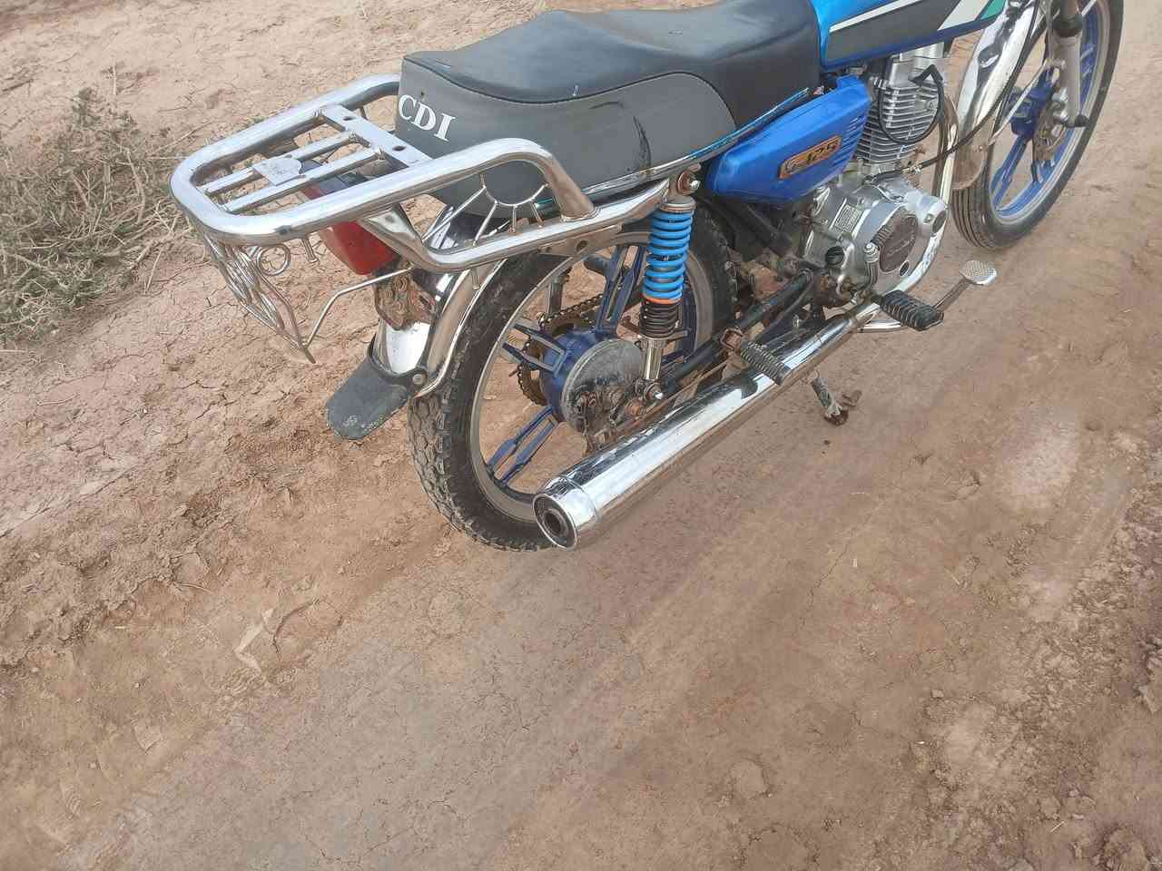 سلام عليكم البيع بارت ٢٠٢٠ اوراق اصولي مكينه جديده دراجه مال جناي البيع ومراوس بنامه  اصل حتول بدون اوراق كون موتعمير السعر ٥٧٥وبي مجال.    *********** المكان قريب علي شرقي
