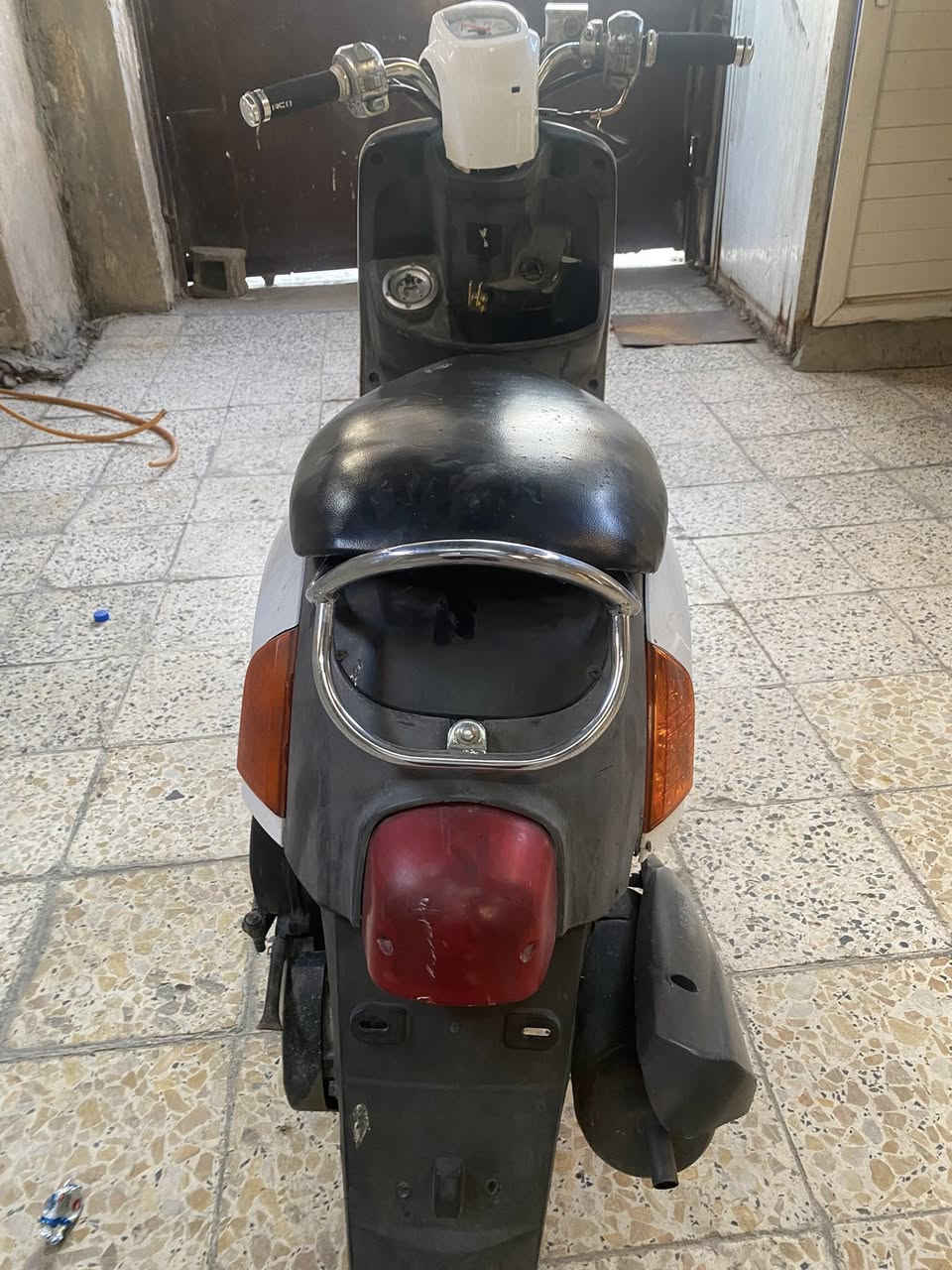 السلام عليكم دراجه بوليس للبيع الدراجه خير من الله شلعه معدل كهربائيات كلهة شغاله نكره سلف العنوان بغداد الدوره ابو دشير الرقم *********** السعر ٤٧٥وبيهة مجال
