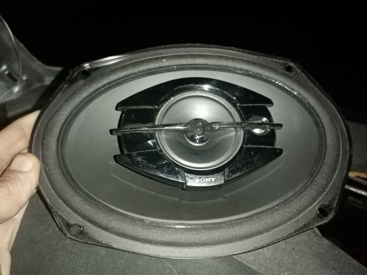 4 speakers Sony + power ndaf bytjarabo abl ma yndafa3 ha2on عاليه, عالية


**إذا كنت صاحب هذا الإعلان وتريد حذفه لأي سبب، رجاءا أرسل رسالة إلى الدعم الفني**