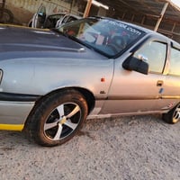 فيكترا • ١٩٩٣ • محرك ٢٠٠٠