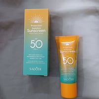 واقي شمس • SPF ٥٠ • مقاوم للماء