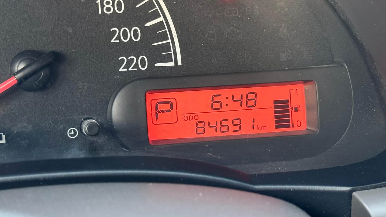 السلام عليكم نيسان صني مديل 2019 للبيع السياره فئه SV ماشيه 84000 كير اوتو تبريد ثلج مكينه 1500 وارد خليجي كلين تايتل مكفوله من الحادث والصبغ كفاله عامه من الدعاميه للدعاميه جامات اماميه كهرباء مري كهرباء صدر امامي خلفي جديد باتري جديد تخم تاير جديد السياره على وضع الشركه بوليش مسويله قبل يومين ترايك للبصره مكان السياره بغداد اليرموك الداخليه رقم السياره اربيل سعر السياره شده ( 100 ورقه ) للاستفسار اتصل ***********
