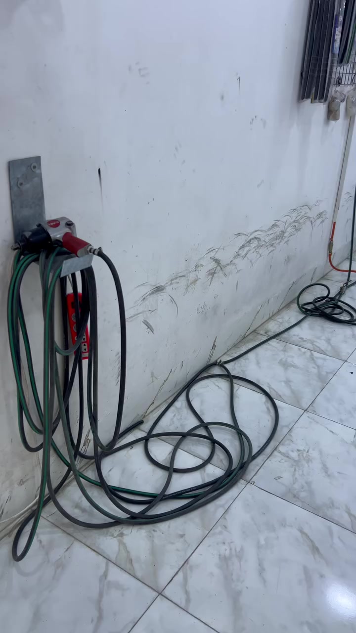 سلام علكم اخوان ادوات بنجرجي لبيع استخدامه 6 اشهر او اقل الي بخاطره يخابرني ويدلل
رقمي ***********
