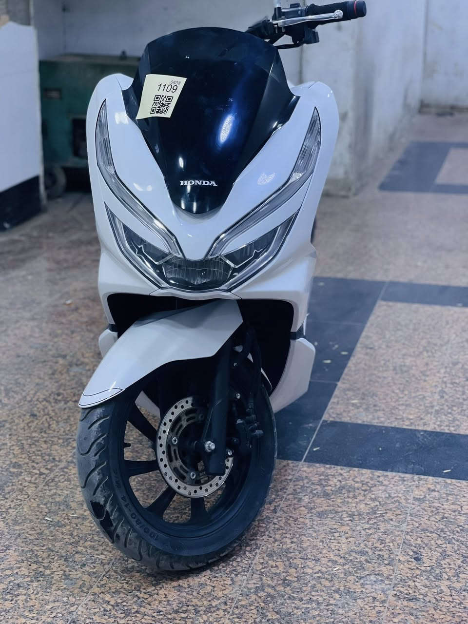 السلام عليكم
جيل ثالث2020  PCX

وارد كوري

كفاله عامة

اللون ابيض  صدفي  شذرة

حساس ازدحام

استان كهربائي

تدفئه يدات

المكان بغداد المعامل   حي النصر

للاستفسار ***********  متواجد واتساب
