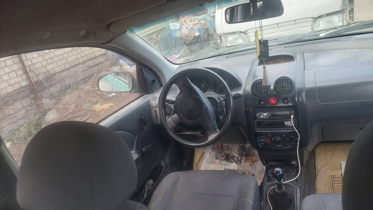 للبيع او للمراوس افيو ٢٠٠٦ كير مكينه صدر ممتاز صاحبها متوفي سنويه عظم عاج   مكاني بغداد الشعب  الشراي يتصل سعرها ٢٥      ***********
