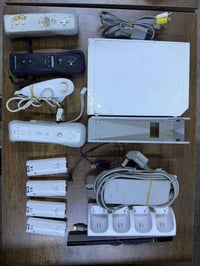 Wii • جهازين • مهكرات