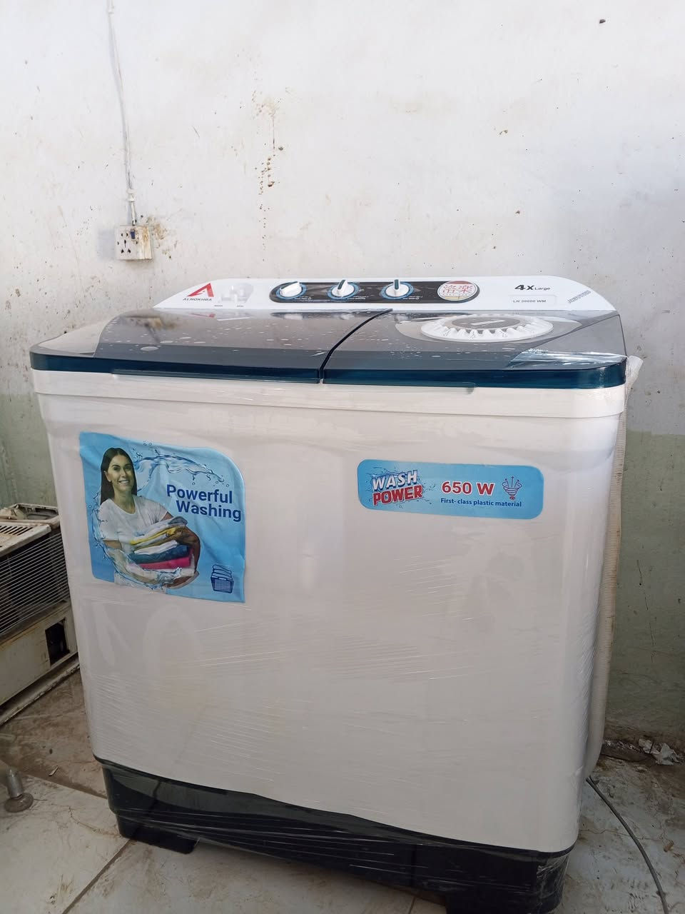 غساله للبيع جديدة بشكل استخدام قليل حته الكتلوك مالتها موجود فول اتو مواطير نحاس حجمها 40 كيلو 
#سعرها 140 وبيها مجال قليل مكانها واسط الزبيدية
#محل سيد احمد جوار المستشفى مقابيل الزراعة 
***********
