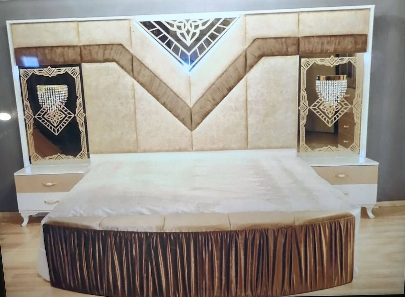 غرفه تركيه مستخدمه السعر 400 وبيه مجال حاليا مامشدوده ***********
