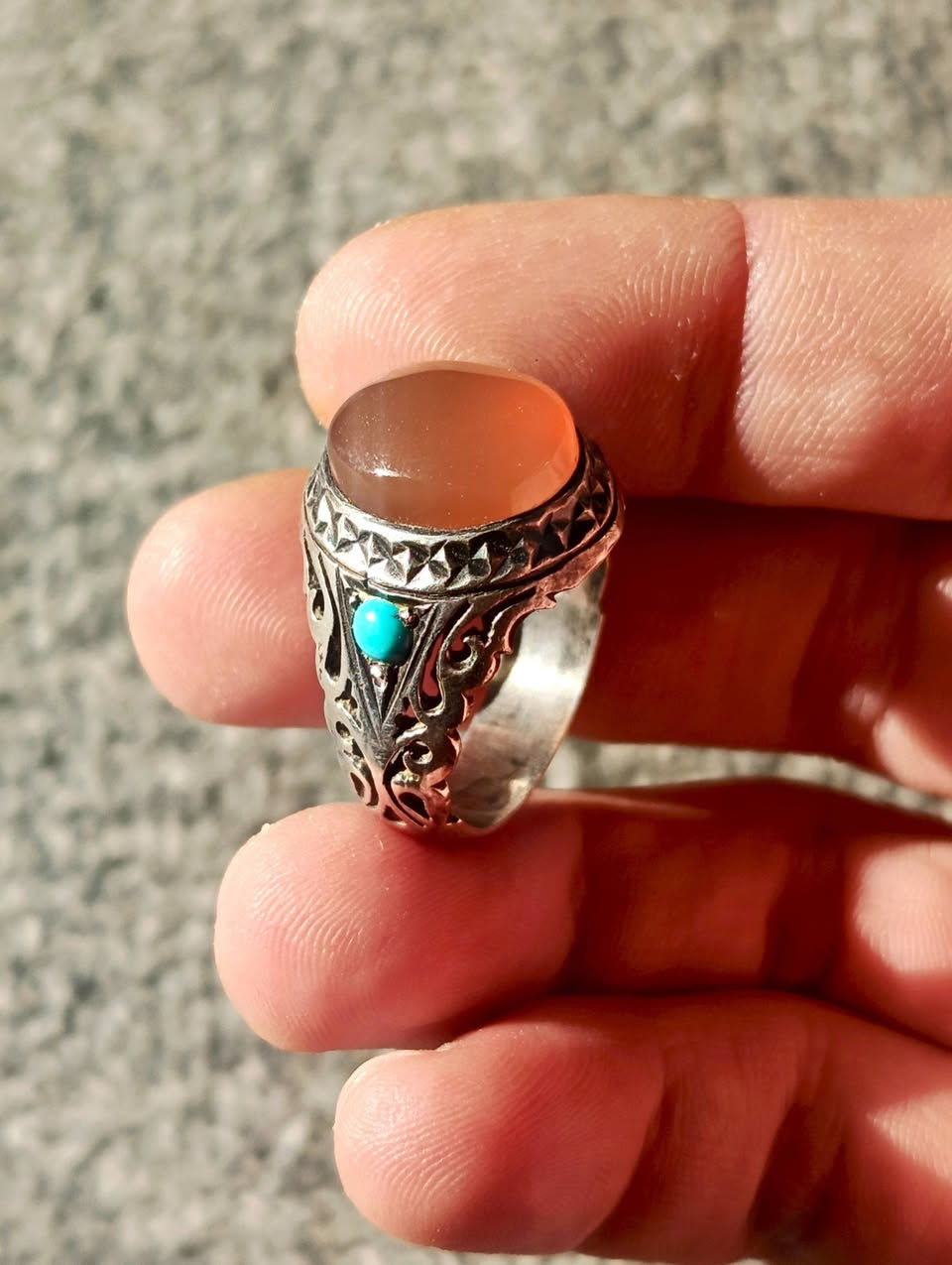 مجموعة خواتم اصلية صياغات يدويه كل خاتم وسعره اي أستفسار ع الخاص


**إذا كنت صاحب هذا الإعلان وتريد حذفه لأي سبب، رجاءا أرسل رسالة إلى الدعم الفني**