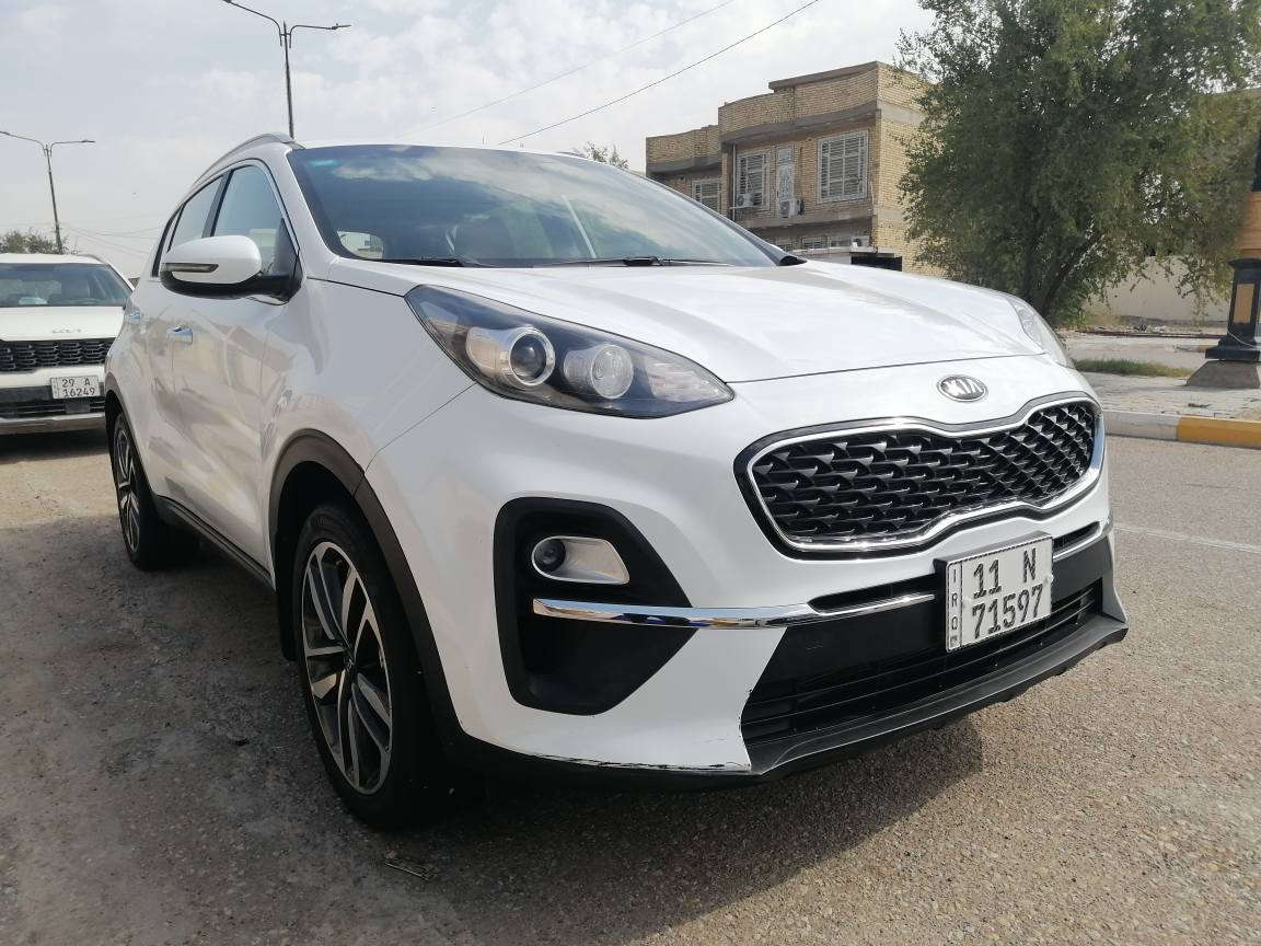 السلام عليكم سبورتج ٢١ للبيع او مراوس حسب القناعه خليجي رقم بغداد الجديد سياره جديده معنه الكلمه وجاهزه من كلشي فقط ملاحضه بسيطه اريل نفكيشن شاشه بلاد ماشيه ٤٨ حقيقي عل فحص سياره كله شركه رقم وهزه وسنويه جديده بسمي مكانه كوت مركز مدينه لاستفسار *********** كفاله ضربه وصبغ وبارد
