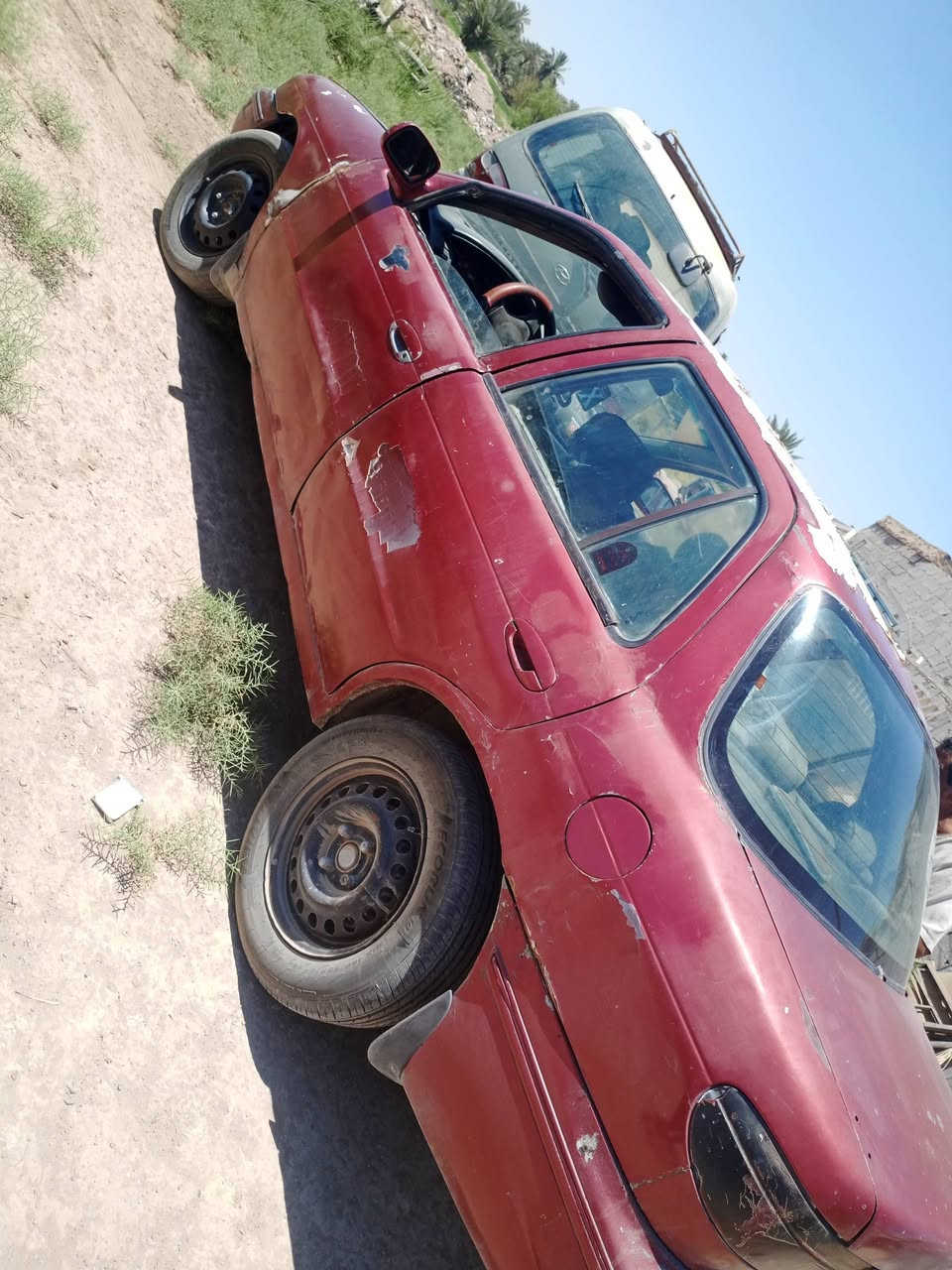 السلام عليكم خوان كيان سيفيا وكيه حمل ورف وستاركس خوان السيارات نضيفات مثل ماوضح بل صوره والشراي بي خير ويدلل الرقم الهاتف ***********
