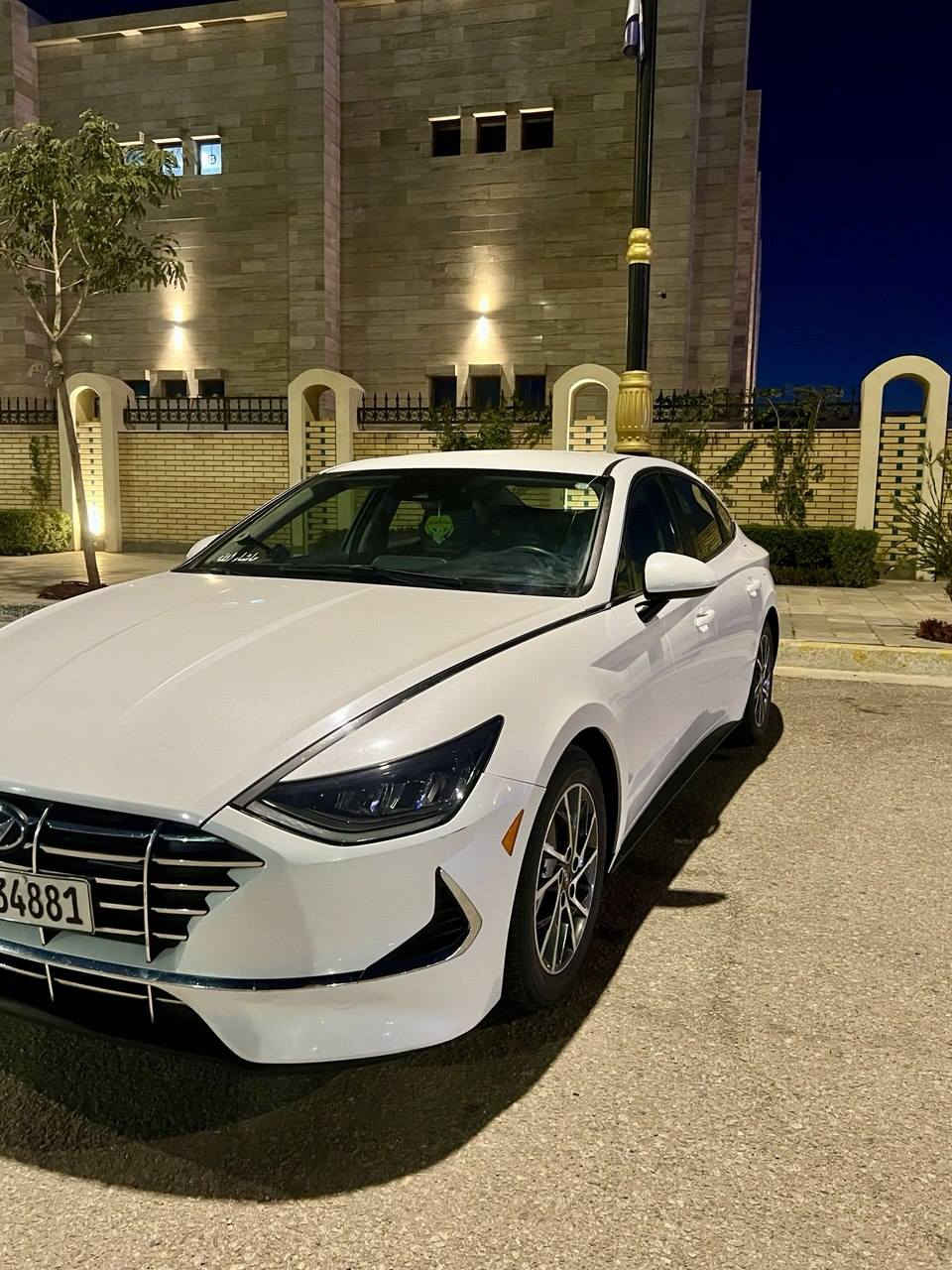 سلام عليكم 

للبيع فقط 

سوناتا موديل 2022
وارد امريكي 

سياره كلين كلين 
بدون حادث ولا غرق
سونار بيه 
 

رقم الشاصي 
5NPEG4JA6NH144047

تحول ثاني يوم مباشر 
(سياره حره)
 
رقم السيارة سليمانيه 

(اي نقص مابيه السياره) 

مكاني كربلاء 
***********

السعر 188$
وبيه مجال
