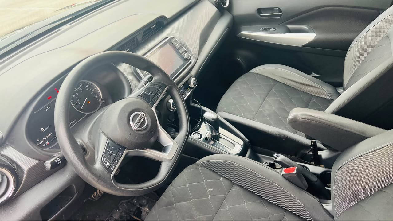 نیسان کیکس ٢٠٢٠
بەسمە شەخال رادار خەتی جادە 
SVئایپاد و کامێرا
دوو دەرکی لای سەکن بیلد گۆرایە دوو دەرکی لای سایەق  پەمپە بی ژۆری کەمەک دۆسەی خواری پێشو پشتی کەپسە سیارەکە بێمەسروفە فاحس هەزە سنەوی نویە 
گۆرینوە ناکین 
ژمارە تلەفۆن (***********) أربيل, العراق
