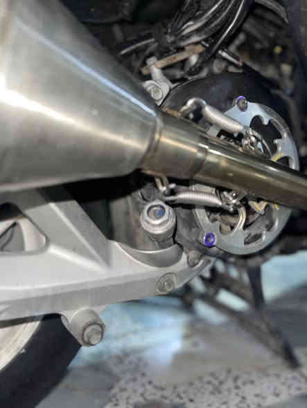 سلام عليكم gtrللبيع الدراحه مكفوله كفاله عامه الدراجه شلعه ومعدل طيران ولمكينه بلجيس وكلجات بلاديه 
1.صدر Dy+ملقط
2.فچ RBMابو الطره4بستم
3.دبلات خلفيه K1
4فلاوين Ncy
5.زوج قطرات دهن واكسل 
6.قبق بانزين تيسلا
7.صالنصه رياضي بوري عدل
8.يدات بريك 
العنون بغداد الكراده هـ***********
ملاحضه (بانزين محسن ودهن موتل وترايشهه موجودات)
تحياتي للجميع❤️ واعتذر عله الاطاله❤️❤️🪬
