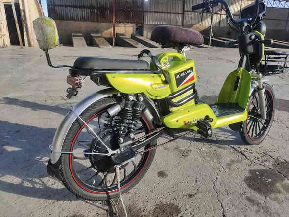 موطور للبيع بطاريات جدد موديل 23  سعر 375 مكاني الخالديه
***********
