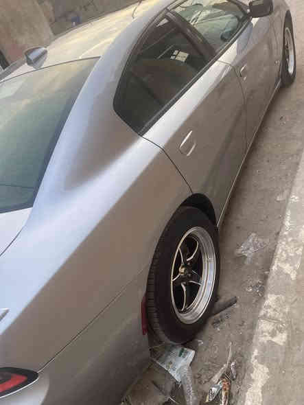 السلام عليكم 
جارجر رالي  للبيع فقط 
موديل 16 
واردها امريكي تقرير فقط 
السياره كفاله عامه بدون ضربه بدون صبغ بدون معجون 
فتحه سقف 
شفتات ستيرن 
حساسات 
رادار خلفي 
رادارات بلمري 
كشنات كهرباء 
تخم تايرات وتخم ويلات جدد قبل شهر شادهن 
السياره بيه طخات بسيطه 
رقم بصره الماني 
السعر 195
رقم الهاتف ***********
