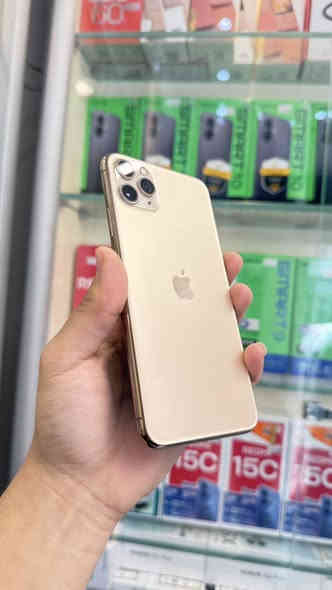 ايفون 11 برو ماكس دبل سيم كارت ذاكرة 256 بطاريه 93
مبدل شاشه فقط❗️والشاشه نوعيه كلش حلوه 3 خيارات والجهاز كله شغال 100‎%‎ بصمه الوجه كله شغال ✅✅
وبي وصل ضمان من المركز السعر 275 الف قفل 🔥🔥
بغداد / البياع شارع 20 اسم المحل مركز حسان للموبايل 
 ***********. ومتوفر خدمة توصيل
