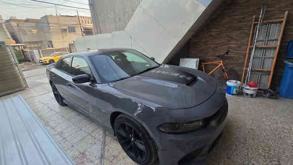 جارجر دايتونا 5700 RT موديل 2018 
 دايتونا
فول عدى الرادر الامامي
السياره باسمي  قم بغداد 
المواصفات:-
كشنات حضن كهرباء مختم دايتونا 
تدفئة تبريد كشنات
تدفئة ستيرن 
خزن ميموري 
كشنات خلفيه تدفئة
تبريد قطعتين
شفتات ستيرن
شاشة جبيرة 
كامرة دوارة 
حساس خلفي
سستم صوت الباين (ILPINA)
دبات سود بلادية
وباقي المواصفات المعروفة مال دايتونا
بية طخه بالكنر بالصندوك
عقل مفتوح َبرمجة يم ايكل
*********** 
235$
