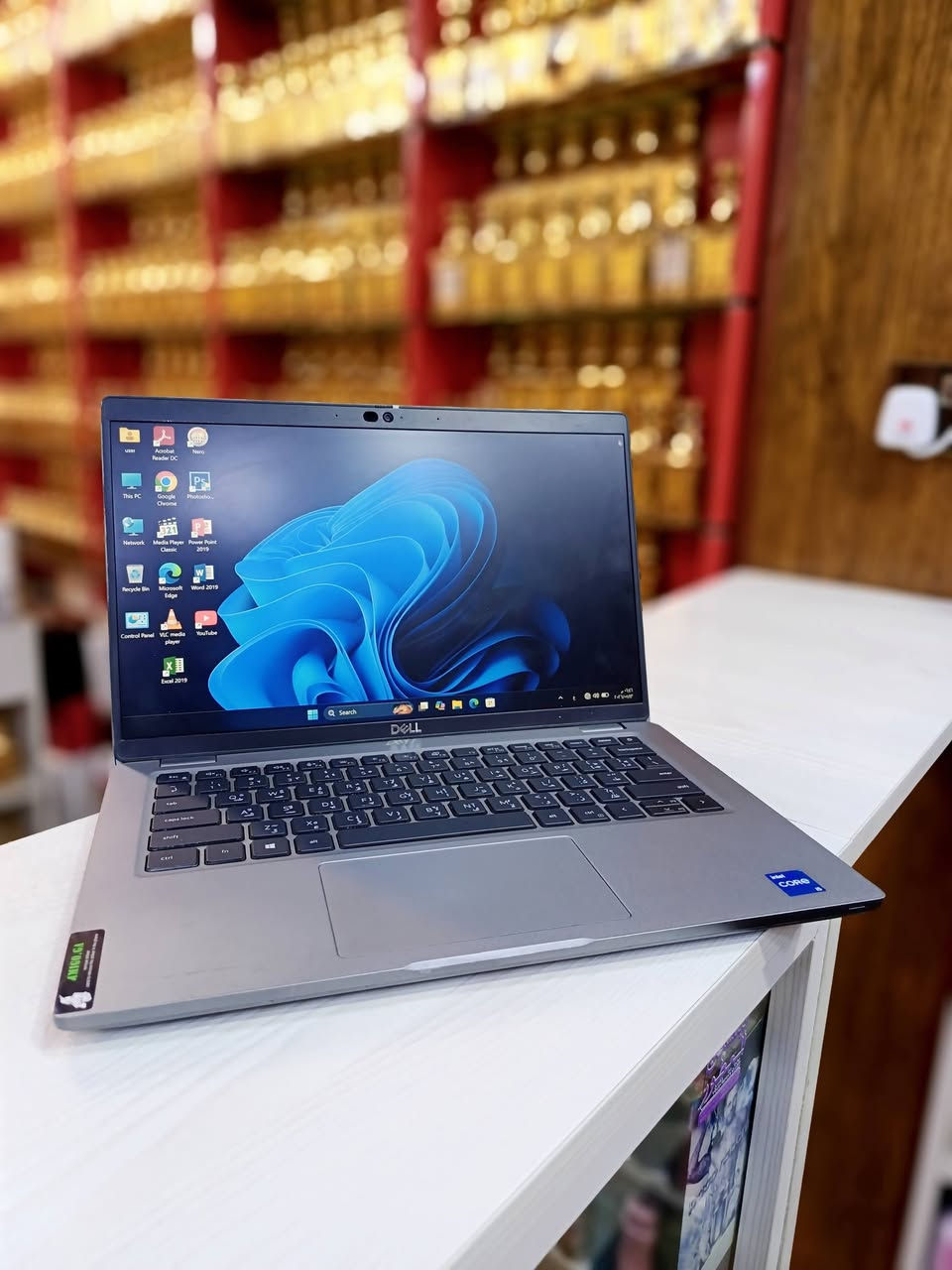 لابتوب بمواصفات ممتازة
المواصفات
Cor i5 
الجيل 11
الرام 8GB 
الهارد 256GB ssd 
حجم الشاشة 14 
كارت الشاشه 4GB intel 
بطارية ليثيوم ممتازة 
نظافة الجهاز عالية جدا جدا 
🎁 الملحقات 
شاحن أصلي + حقيبة
السعر 275 الف دينار
يتوفر توصيل لجميع محافظات العراق 
للتواصل على الخاص او على الواتساب
*********** واتساب
