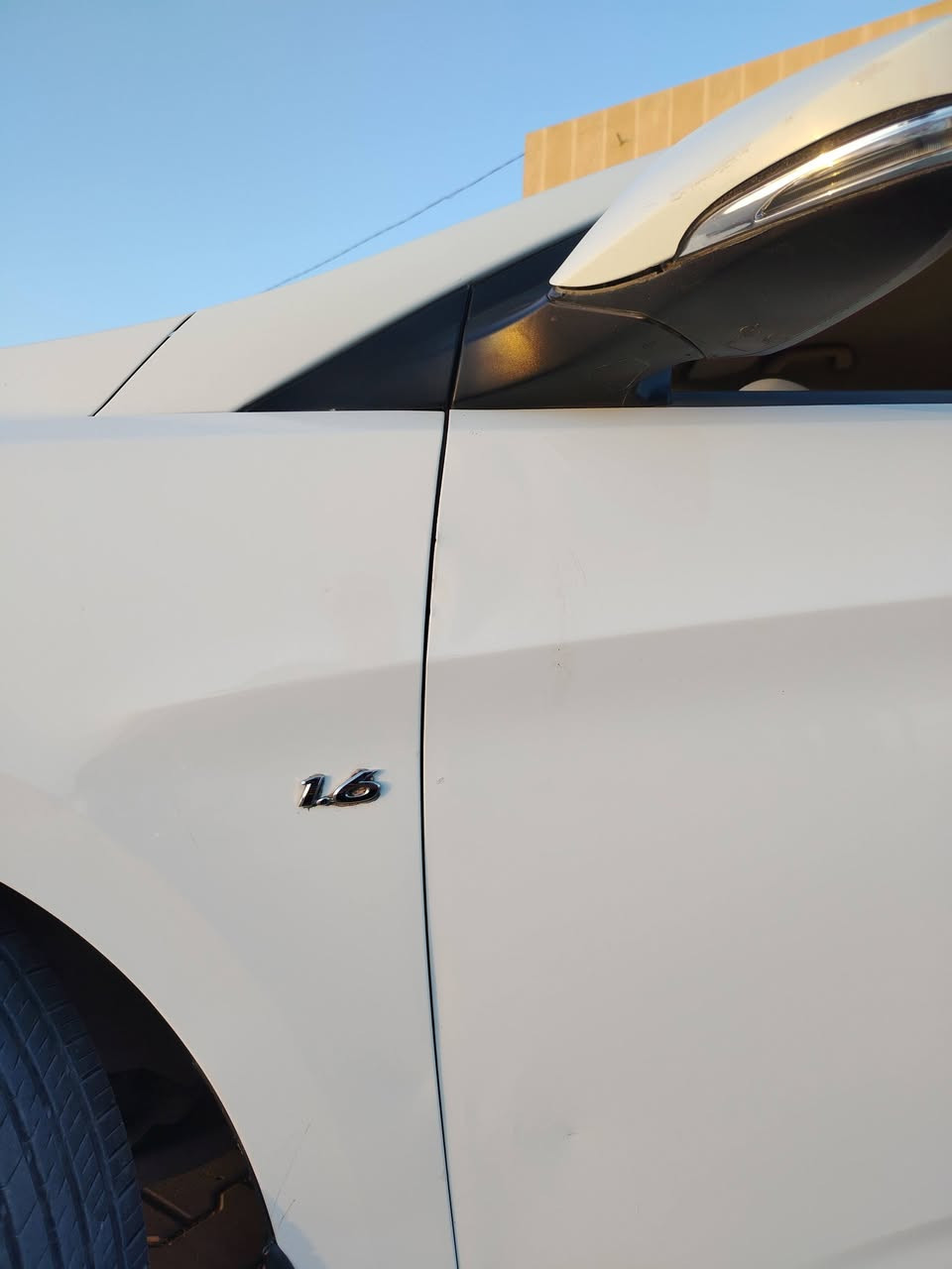 سلام عليكم هونداي اكسنت شكل 2012 خليجه 1600 اصل مكفوله عده جاملغ امامي صبغ فقط بدون اي شي باقي كفال مكينه وكير وتبريد وحداديه كله شرط كارتون تخم تاير جديد شااشه وكامره وحساس وبقيت الموصفات المعروفه سياره رقمه اربيل الأماني وكاله او تحويل سعره 88 مكاني نجف اتصال فقط ***********
