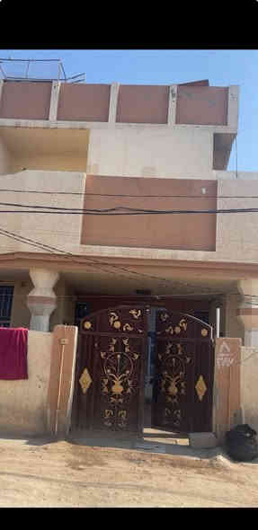 السلام عليكم البيت للبيع ب60
البيت يتكون تلاث طوابق وست غراف مساحت البيت ٢٢٠ المكان بحي العسكري ورا المركز 
استفسار ***********
