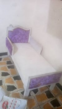 جربايه طفل • خشب قوي • نضيف