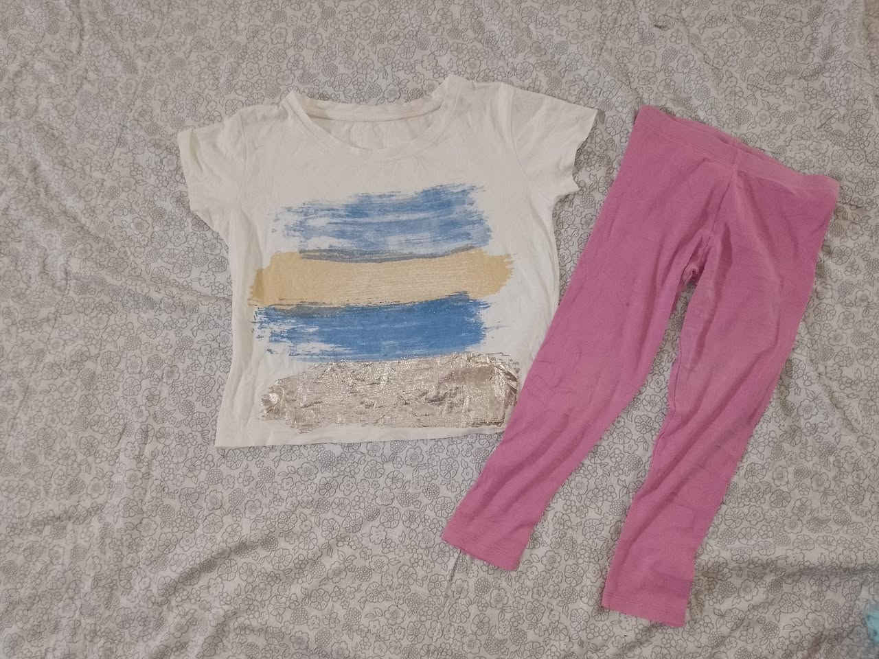 #متوفر توصيل 3 الاف طيل شهر رمضان المبارك
باله ملابس اطفال كل قطعه وسعرها من الف الفين تلث الاف  واحجام مختلفه 
#للحجز والاستفسار خاص


**إذا كنت صاحب هذا الإعلان وتريد حذفه لأي سبب، رجاءا أرسل رسالة إلى الدعم الفني**